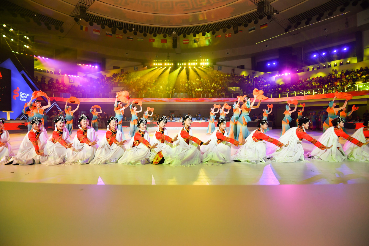 爱游戏平台-国际运动舞蹈大赛，身体与音乐的完美融合