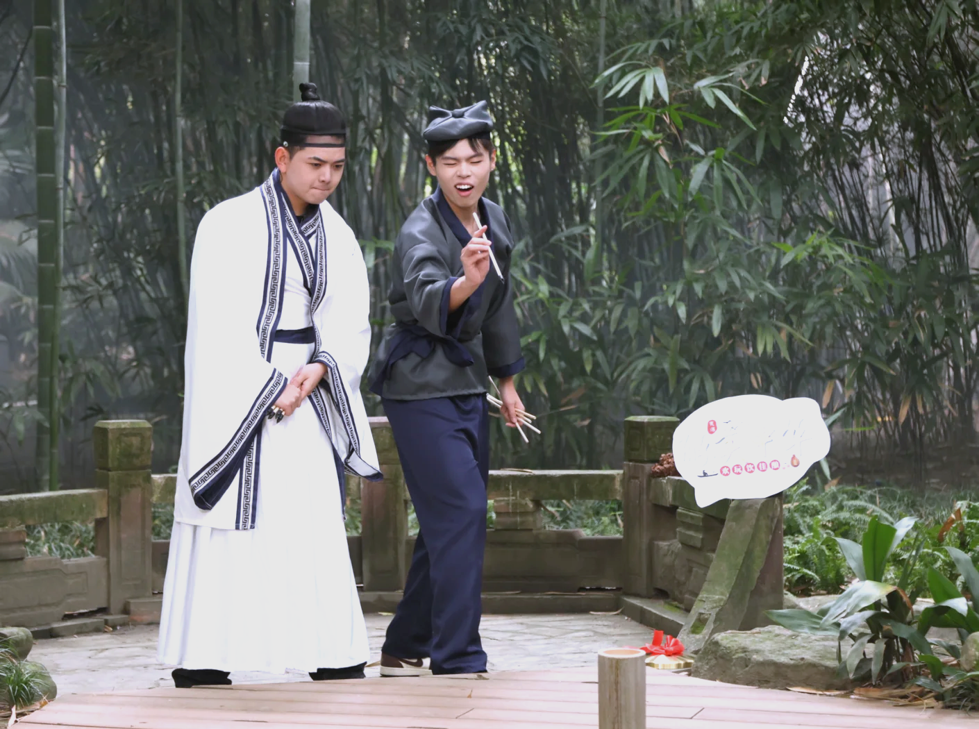 爱游戏官网-传统民族投壶比赛，文化传承中的运动魅力